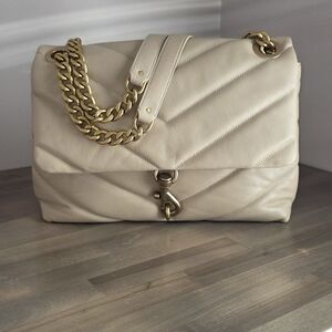 Elegant Cream Quilted Shoulder Bag